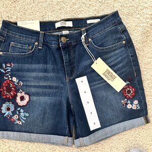 New Vintage America Denim Shorts with Embroidery  Size 4